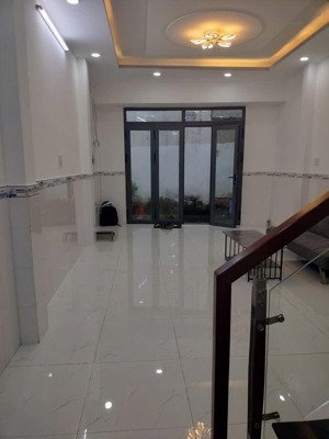 bán nhà đẹp trung tâm tân bình gần chợ vải tân bình
43/111. ( 4,2x10,3 ) 