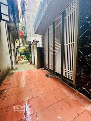 bán nhà phố tô vĩnh diện: dt: 59m. 4 tầng.mt:4,3m. giá:15,7 tỷ