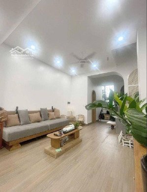 bán nhà quang minh mê linh, 3 tầng chắc chắn, ô tô vào tận nơi, ở ngay không chờ đợi