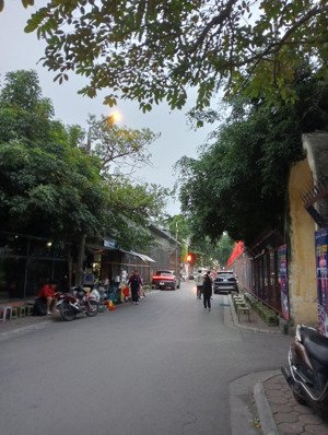 chùa bôc, ô tô, 2 thoáng, gần đại học thủy lợi