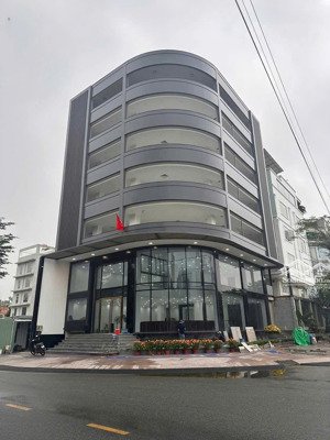 bán tòa nhà ngang 20m góc 2 mặt tiền ngay cao thắng - quận 10 - hầm, 7 tầng - hđt: 270tr/th - 64 tỷ