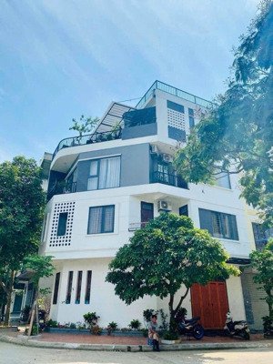 nhà cho người có gu/chỉn chu & khác biệt
lk mậu lương/lô góc 2 thoáng/mặt tiền quyền lực