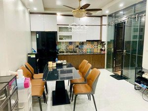 nhà phố mỹ đình 40m/5t -9.x tỷ ,ô tô đỗ cổng ,thang máy ,lô góc 2 thoáng ,sổ a4 , ở ngay