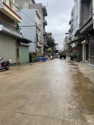 trục chính kinh doanh la tinh thông ra vành đai 4, mặt đường 10m. lh 