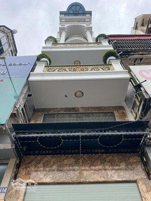 bán nhà mặt phố ngô gia tự - long biên. vỉa hè đường rộng 30m, ở + đầu tư kinh doanh dòng tiền đỉnh