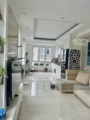 bán nhà gần hồ đắc di - siêu phẩm trung tâm đống đa - ô tô nhỏ đỗ cửa - thang máy - lô góc nhà đẹp