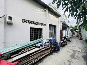 nhà cấp 4 hiệp phú hxh đỗ cửa dt 100m2, giá chỉ 5.95 tỷ