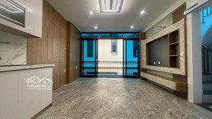 bán gấp, ô tô đỗ cửa, 1 nhà ra phố, nhà đẹp, phố tô vĩnh diện dt 47m x 5 tầng, mt 3.5m, giá 15.7tỷ