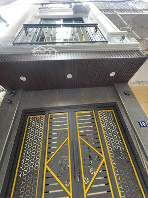 bán gấp nhà riêng 3pn, 4wc, 40m2 tại thịnh quang, đống đa, 12,98 tỷ