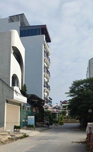 lai xá 101m2- 8t, v.hè ô tô tránh, dt1.5 tỷ/năm, 2 thoáng, giá 25.5 tỷ