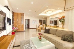 bán nhà hxh 12m 606 đường 3/2 p14,q10.dt:6x26m cn:146m2 kết cấu 5 tầng giá chỉ 27.5 tỷ