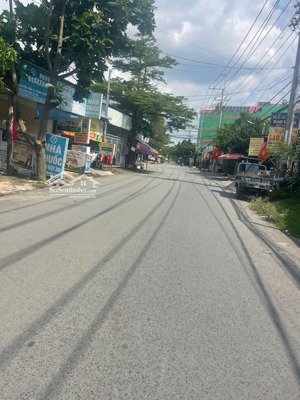 xưởng ngộp 27 tỉ hạ còn 22 tỉ bán gấp gấppppppp.
b.án xưởng p hô nai ,đông nai
diện tích : 250