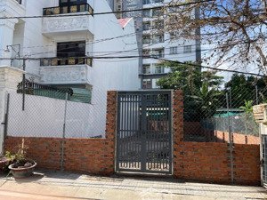 bán đất ngang 9m,sát bên phú mỹ hưng q7,dt 9x24m giá 16,8tỷ