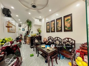 phố đội cấn- ba đình- mặt ngõ thông- hiếm nhà bán- giá cực tốt 35m2 x5 tầng x 7,5 tỷ, đường rộng 3m