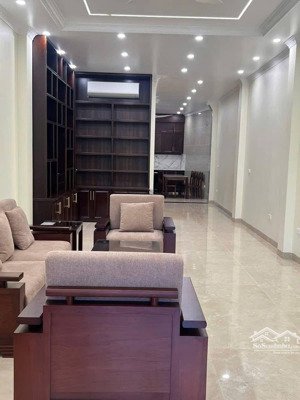 bán nhà mặt phố vỉa hè, đường đôi ngô gia tự, gara ô tô, thang máy, kinh doanh- 25 tỷ