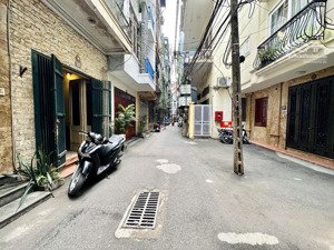 siêu phẩm ba đình phân lô oto đỗ cửa -nhà dân xây kiên cố khu vip tt quận dt 40 m mà chỉ nhỉnh 10ty