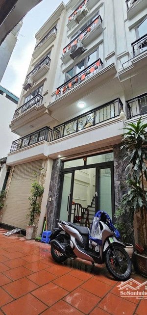 siêu phẩm 5 tầng mới đẹp - 4 phòng ngủ rộng rãi - vị trí vàng yên sở (sát bệnh viện nội tiết