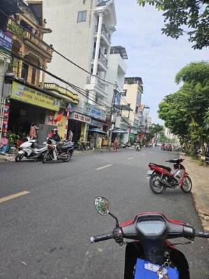 bán nhà ngọc lâm phố ẩm thực sầm uất, trung tâm long biên diện tích: 65m x 4 tầng ngõ rộng, ô