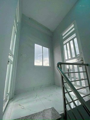 nhà 2 căn hxh mễ cốc p15 q8 7.1x10m, 3 tầng, 9pn, thuê 15tr/tháng, giá chỉ 6.05 tỷ