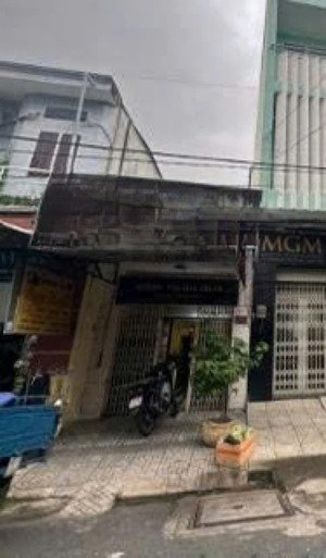 bán nhà mt thành công 4.18x18.15 cấp 4,10.7 tỷ