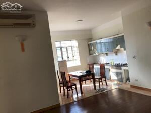 cho thuê chung cư Ngõ 238 Hoàng Quốc Việt, 100m, 2 phòng ngủ, đồ cơ bản 12 triệu