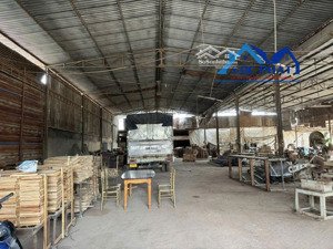 cho thuê nhà xưởng 1.500m2 giá chỉ 70 triệu.- trảng bom-đồng nai. 