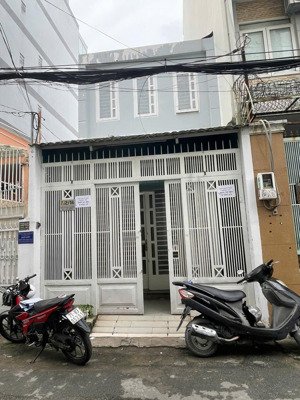 nhà cho thuê nguyên căn 752/14 lạc long quân. dt: 4 x 13m, 1 lầu nhà mới .lh: 0909, 341, 084