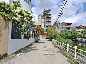 nhà 5 tầng - mới - mỗi tầng 1 pn - dt 30m sổ căn 5,35 tỷ không có thang máy, 5,75 tỷ có thang máy