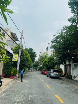 bán nhà mặt phố trần quang quá 8x20m 1 lầu, 18,7 tỷ , ngay ngã 4 lbb -hòa bình