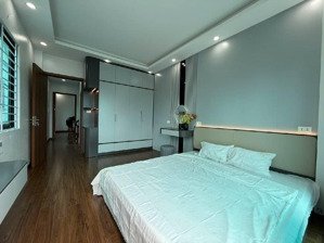 chị lan bác sĩ bán nhà 5 tầng phú thượng, gần thcs tây hồ, giá 7.2 tỷ