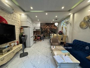 siêu thực! nhà lạc long quân, sát ô tô tránh, ngõ 3gác thông, dân xây chắc, tặng full nt, sổ cc