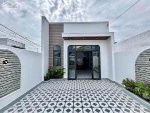 Anh chị đừng bỏ lỡ căn cấp 4 cuối cùng nằm gần ngay trạm thu phí Bửu Long