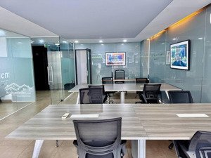 cho thuê văn phòng nguyễn văn hưởng , thảo điền 135m2 full nội thất giá 23 triệu/tháng