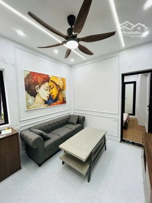 tập thể tầng 2 tân mai - ô tô đỗ chân cầu thang - dt 90m2 - 3 ngủ - 3 thoáng - đủ nt - pk 3 tỷ