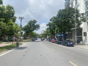 bán siêu phẩm mặt phố lâm hạ 258.8m2x4t, lô góc 3 mặt đường, vận hành kinh doanh luôn, 