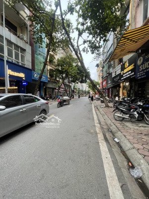 đẳng cấp mặt phố - mặt tiền quyền lực - vỉa hè đá bóng - kinh doanh bất chấp