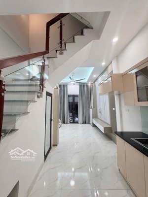 thịnh quang - siêu phẩm ngã tư sở - cách mặt phố 30m - sổ đỏ riêng - hàng hiếm