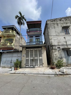 bán nhà 2 tầng ở thị trấn bích động, việt yên, bắc ninh