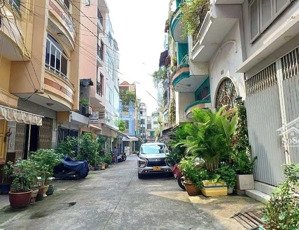 cho thuê căn nhà vị trí vàng quận 4 - tiện làm văn phòng, spa, nha khoa và an cư