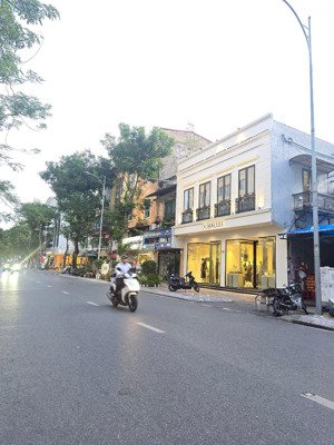 bán nhà riêng khu phố trung tâm hoàng văn thụ,ngõ rộng oto 6m