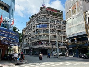 cho thuê văn phòng hạng sang ngay tại trung tâm quận 1 - var building - 314 triệu/ 1 tháng