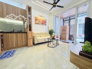 bán nhà , lê thúc hoạch ,hẻm xe hơi thông tứ tung, 1 trệt, 1 lầu, giá chỉ 5 ty3850 thương lượng