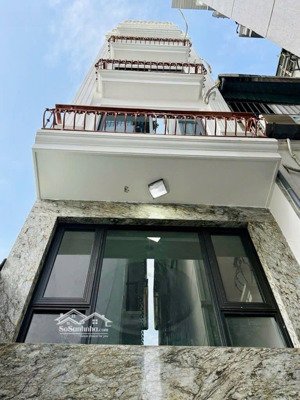 nhà đẹp 3 thoáng trung tâm thanh xuân - 10m ra mặt phố - 40mx6tx8pn - ngõ thẳng tắp thoáng rộng.