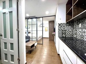 siêu phẩm 1pn mới toanh trung tâm quận 1 full nội thất cao cấp