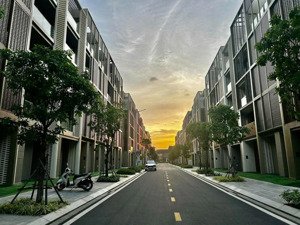 cho thuê soho 1 trệt 4 lầu the global city, an phú, q2. giá 25tr/th. lh: o334582760 kim hiếu