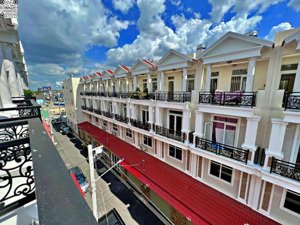 cho thuê nhà quốc lộ 13 có 4pn, oto vào tới nhà , tiện ở - kinh doanh làm vp công ty