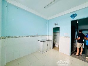 bán nhà 5 tầng mt diên hồng - bình thạnh - 30m2 - 6 tỷ - ngay chợ bà chiểu - cho thuê 18 triệu