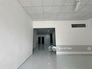 cần cho thuê nhà nguyên căn cấp 4dt 200m2(10x20m) cách đường b 20m đường 8m oto né nhau giá 17tr/th