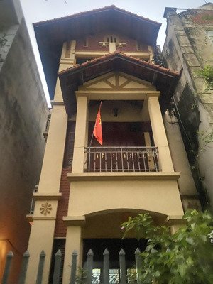 bán nhà 3 tầng, thiết kế đẹp, dt75m gần bưu điện hà đông, giá 15,75 tỷ
