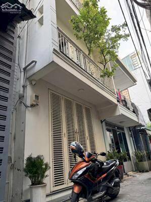 Nhà Nguyễn Đình Khơi, Hoàng Văn Thụ, Tân Bình, 4m x 6m, 3 tầng, 4.99 tỷ.